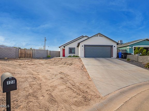 4th image of 723 E DESERT Drive S