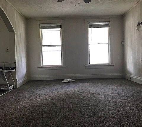 4th image of 100 Kossuth St APT 4