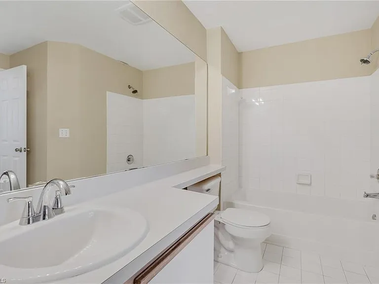 6321 Aragon Way #206 — Photo 22