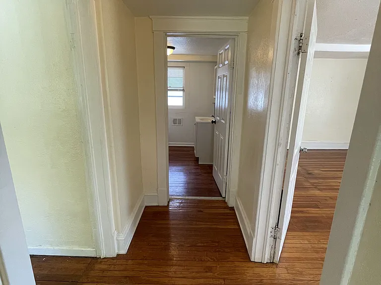 4415 Forest Ave — Photo 51