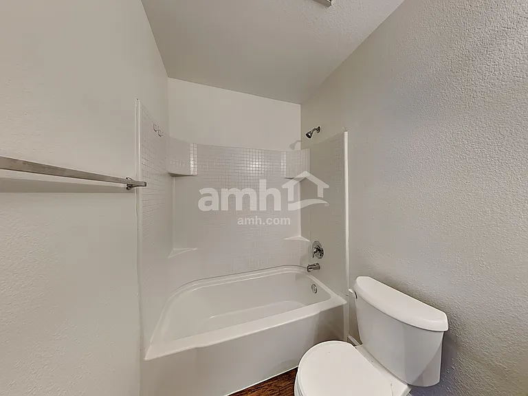 2040 Bliss Rd — Photo 18