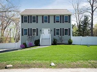 49 Benefit St, Methuen, MA 01844