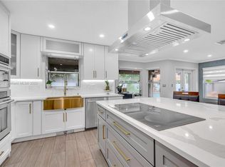 18316 SW 4th St, Pembroke Pines, FL 33029