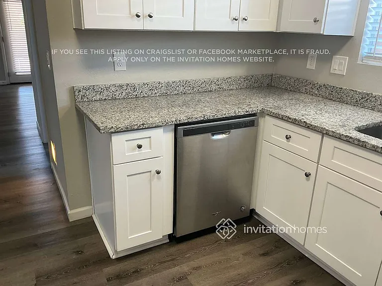 630 E Jensen St #112 — Photo 5