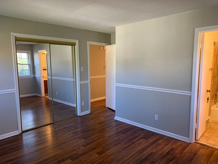 5303 Ainsworth Dr — Photo 8