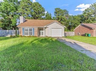 4105 Freedom Ln, Hope Mills, NC 28348