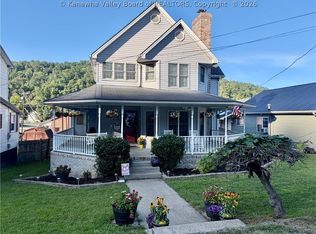 519 2nd St W, Madison, WV 25130