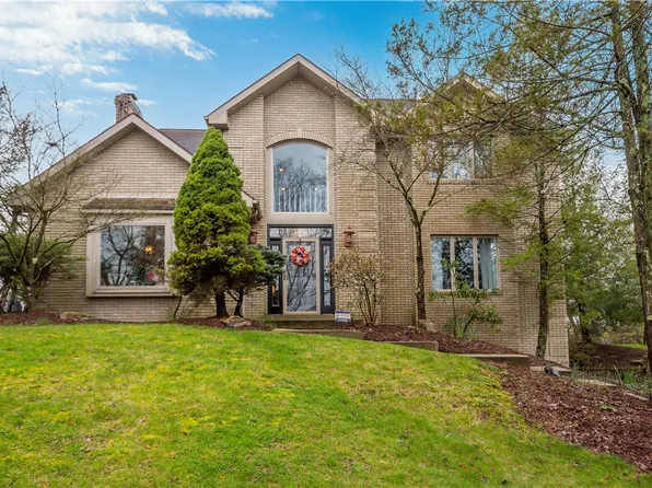 2118 Adams Dr, Clairton, PA 15025