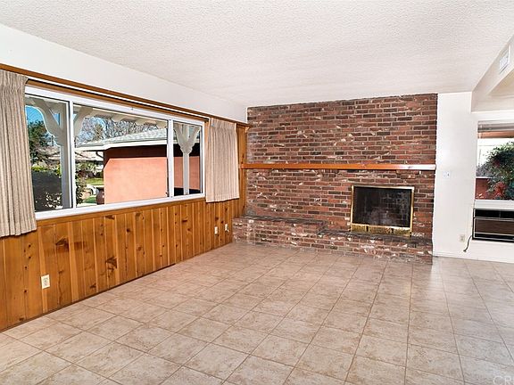 4th image of 15842 Acre St