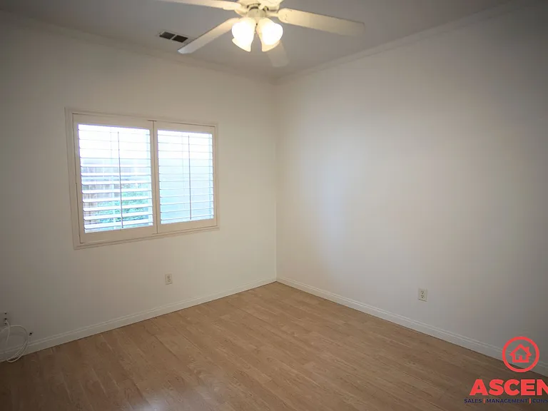 8407 Glenlakes Ct — Photo 8