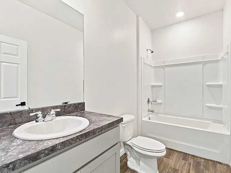 1261 SW Curry St — Photo 15