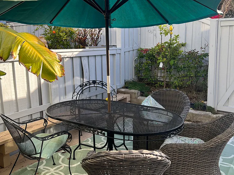 8061 Caminito Gianna — Photo 4
