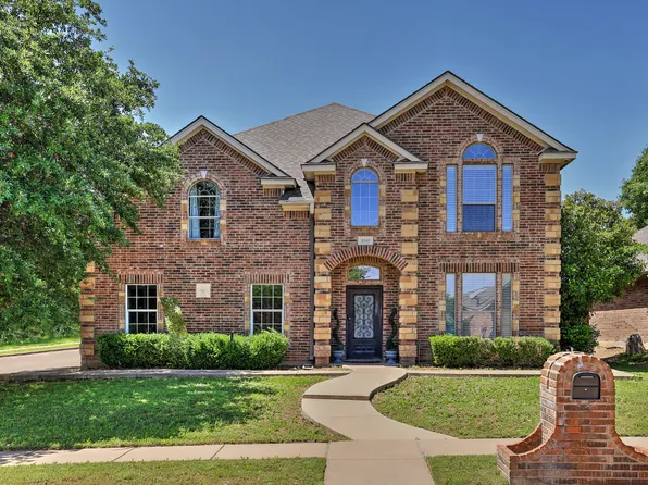 5540 La Bandera Trl, Benbrook, TX 76126