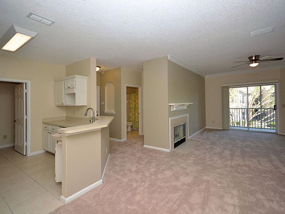 3rd image of 10000 GATE Parkway N #323