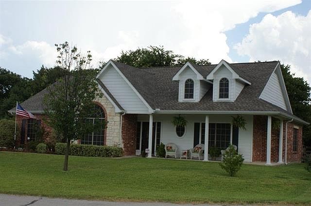 1st image of 217 Harrison Ct