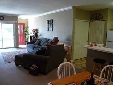 2724 Northview Rd photo 1