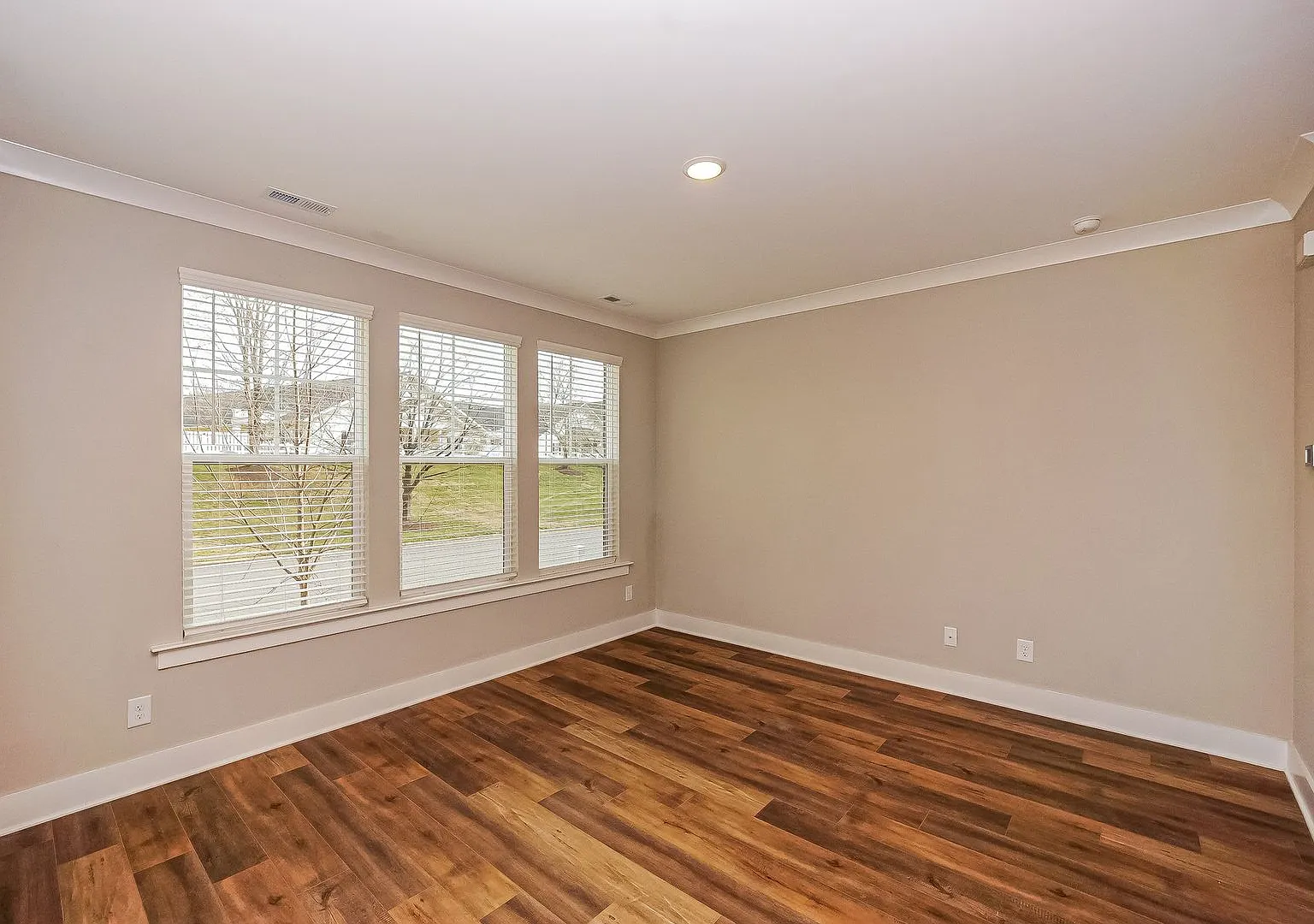 3-Bedroom, 2.5 Bath Townhome for Rent in Mooresville, NC | Attached Garage & Modern Kitchen — Photo 2