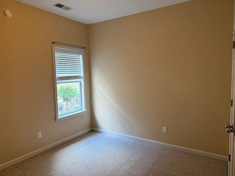 1353 Island Shore Dr — Photo 11