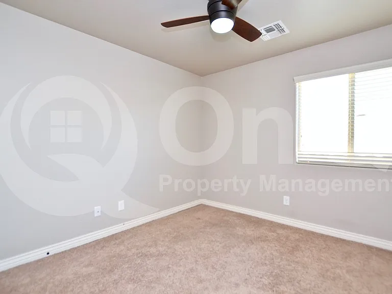 2223 E Hazeltine Way — Photo 18