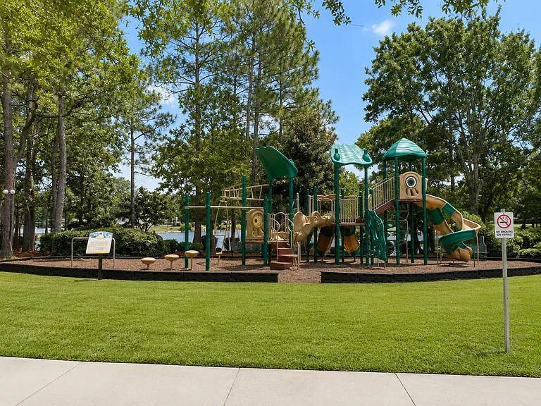 233 Glossy Green Ln — Photo 18