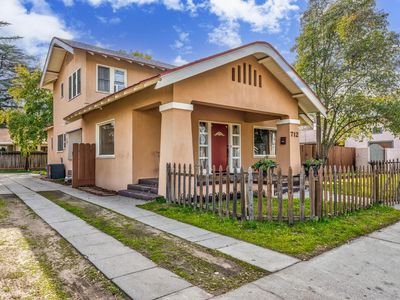 712 E McKinley Ave, Fresno, CA, 93728