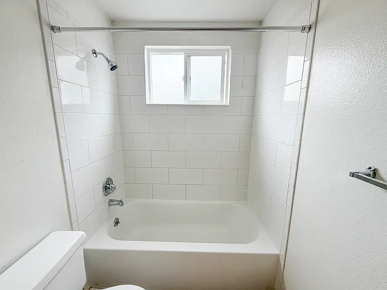 4 Birch Ct #5 — Photo 12