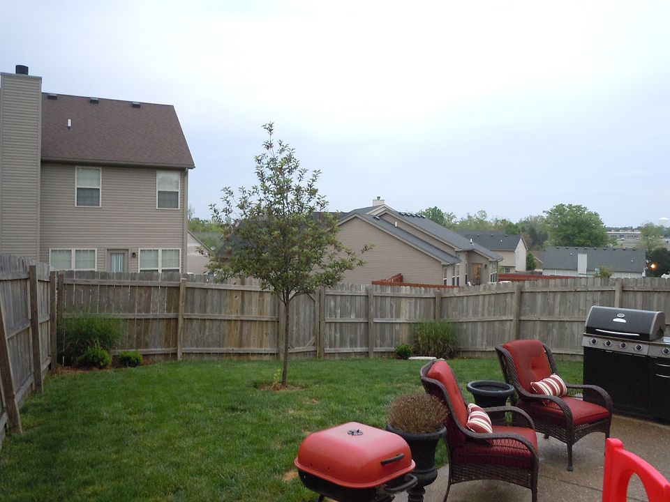 2nd image of 9843 Collier Ln