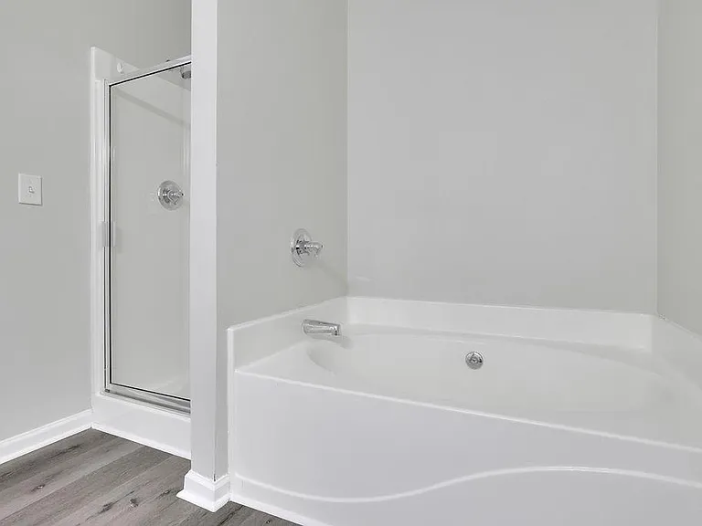 3081 Kentmere Dr — Photo 18