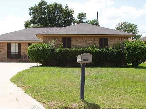 3rd image of 1117 Briarmeadow Dr
