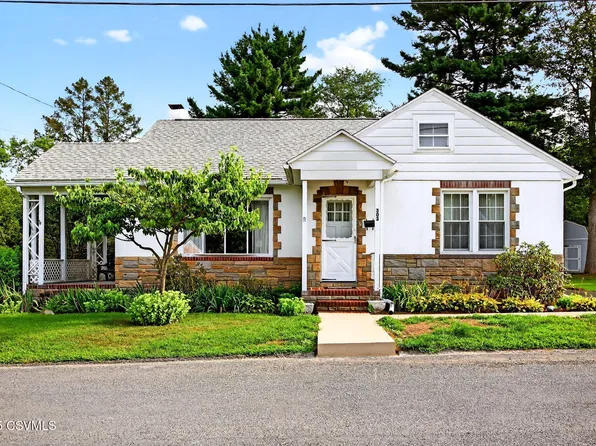 303 Baylor Rd, Watsontown, PA 17777