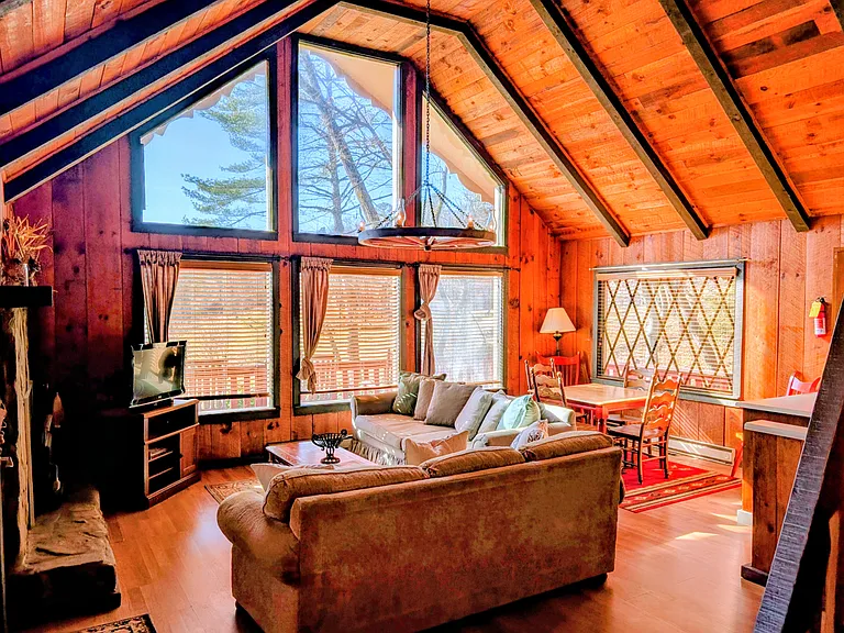 24 Chalet Village Ln #24 — Photo 8