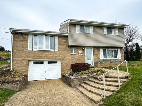 12161 Church Dr, Irwin, PA 15642