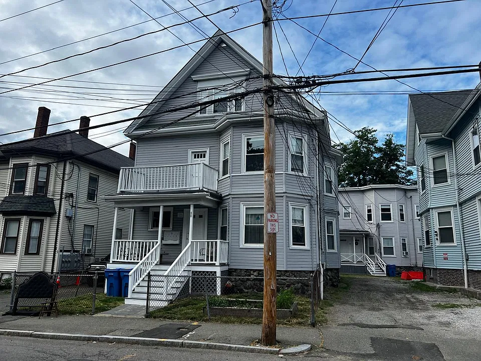 80 Robbins St #5