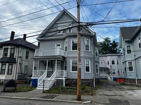 80 Robbins St, Waltham, MA