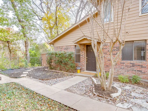 5714 Cedar Creek Dr, Benbrook, TX 76109