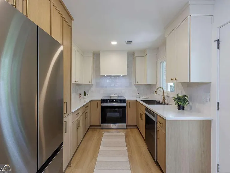 3026 Brook Dr — Photo 11