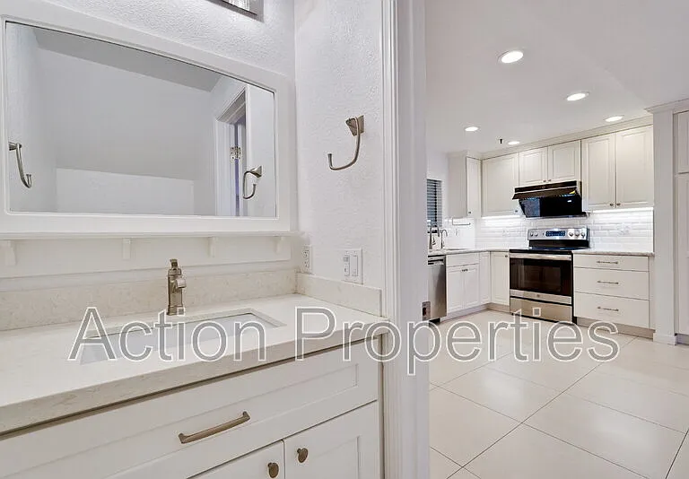 695 S Knickerbocker Dr #15 — Photo 6
