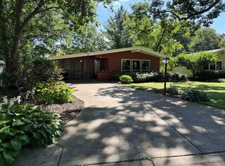 5300 Arrowhead Dr, Monona, WI 53716
