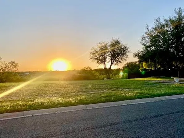 2734 Oak Hills Trl #9, San Angelo, TX 76904