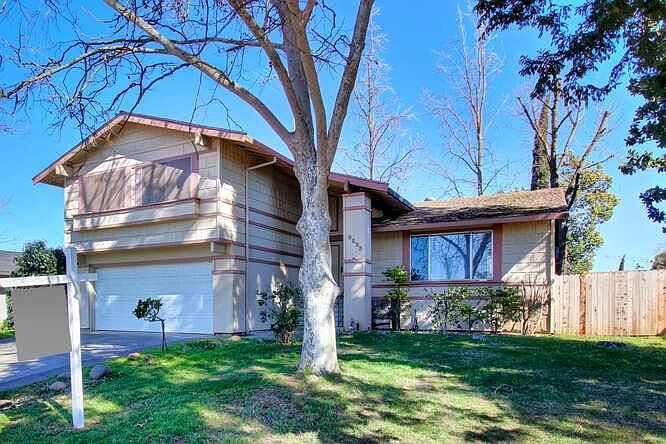 2nd image of 9833 Vista Grande Way