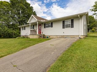 718 Johnson St, Sweetwater, TN 37874
