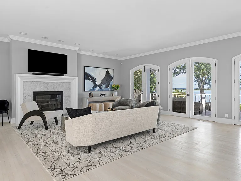 26 Three Mile Harbor Dr — Photo 10