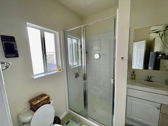 5th image of 3106 25th St