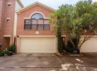 5818 Larkin St, Houston, TX 77007