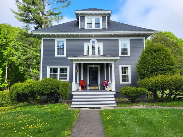 6 Charles Street, Houlton, ME 04730