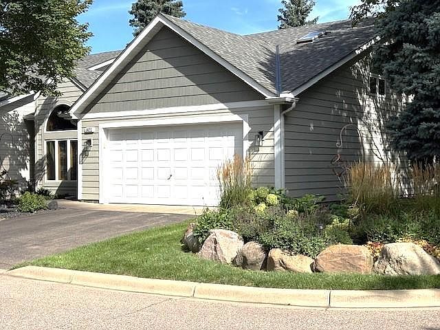 1st image of 801 Southcross Dr E