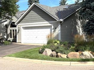 801 Southcross Dr E, Burnsville, MN 55306