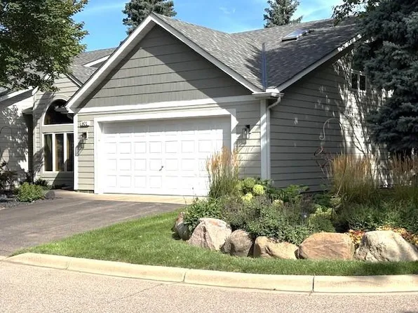 801 Southcross Dr E, Burnsville, MN 55306