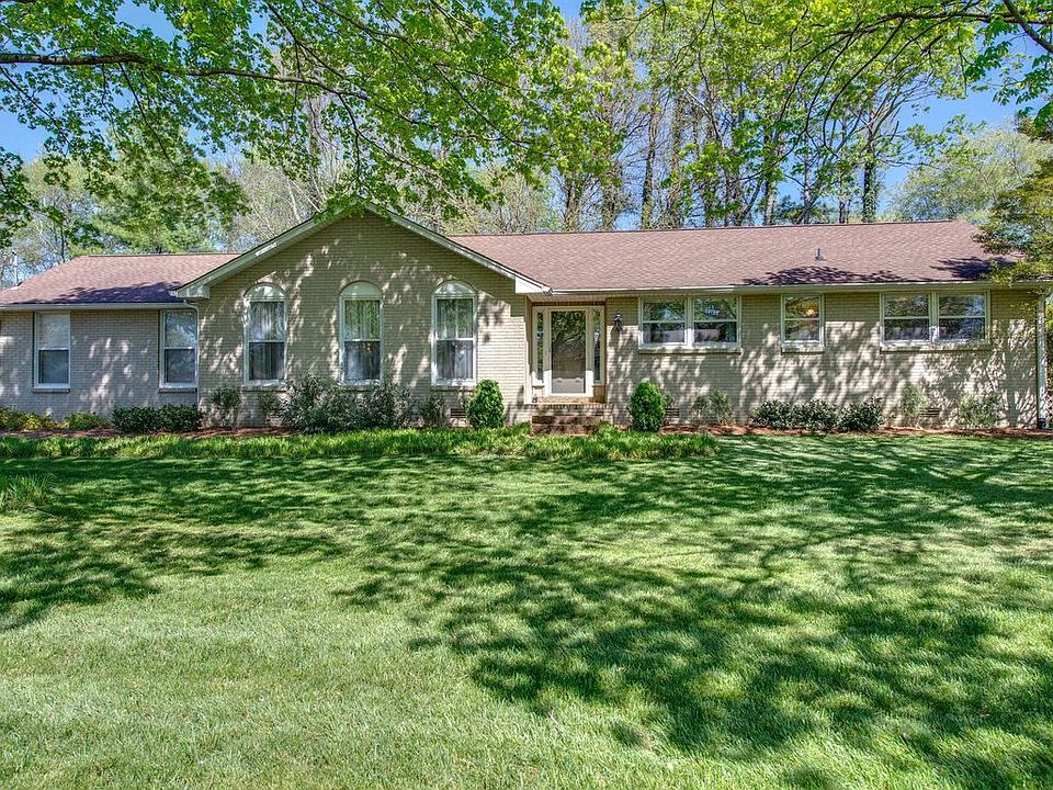 1st image of 109 Arlington Pl