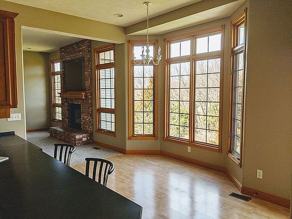 4th image of 1800 Saint Andrews Dr
